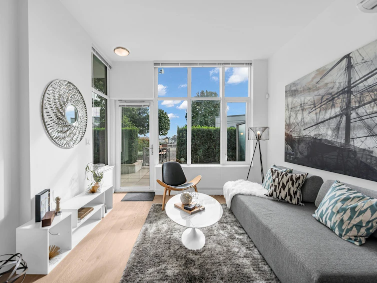TH5-200 Nelson's Crescent, New Westminster, BC, V3L 0H4 - 14