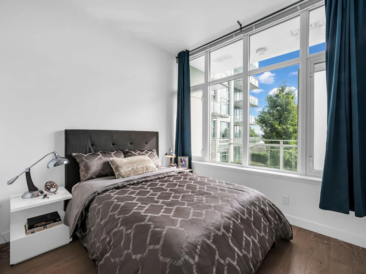 TH5-200 Nelson's Crescent, New Westminster, BC, V3L 0H4 - 21