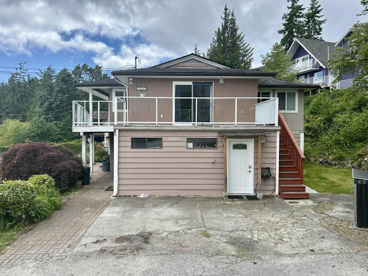5759 Trail Avenue, Sechelt, BC, V7Z 0L8