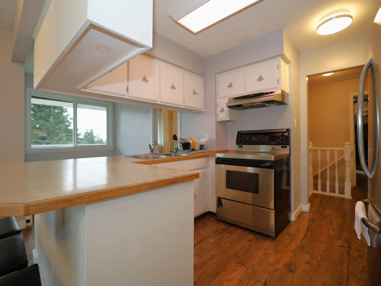 5759 Trail Avenue, Sechelt, BC, V7Z 0L8 - 8