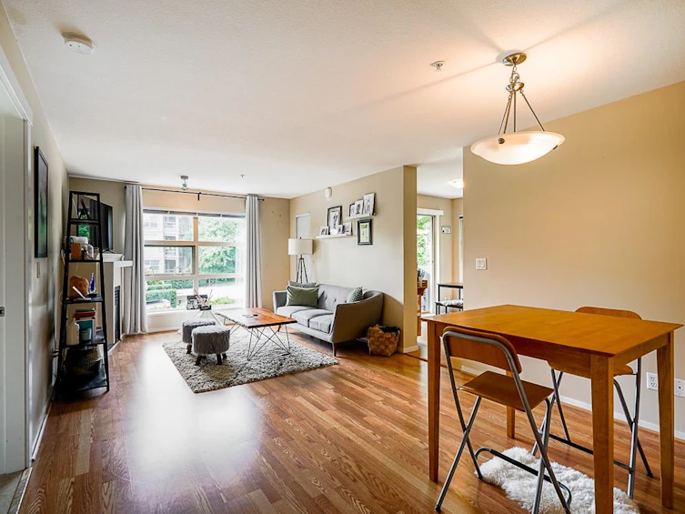 316-9319 University Crescent, Burnaby, BC, V5A 4Y5 - 8