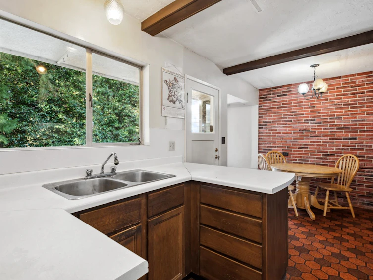 4169 Lions Avenue, North Vancouver, BC, V7R 3S2 - 18