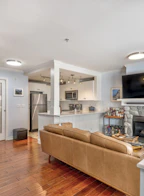 14 1073 Lynn Valley Road