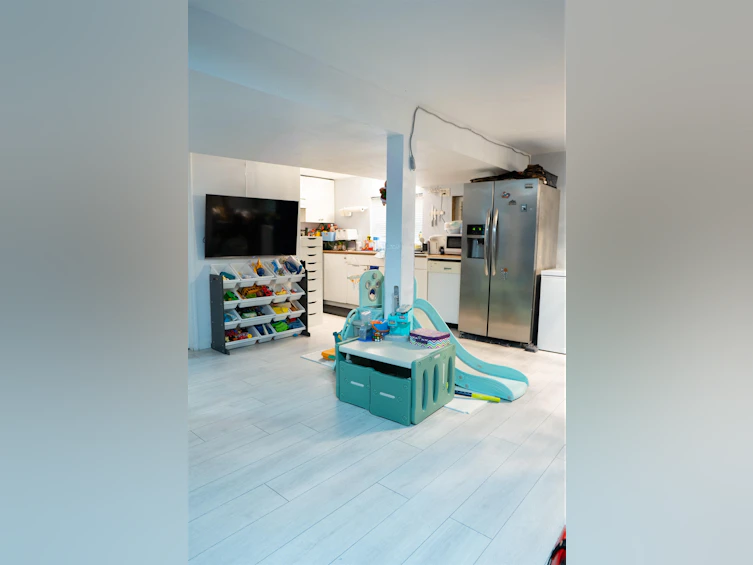 14072 103 Avenue, Surrey, BC, V3T 1S2 - 6