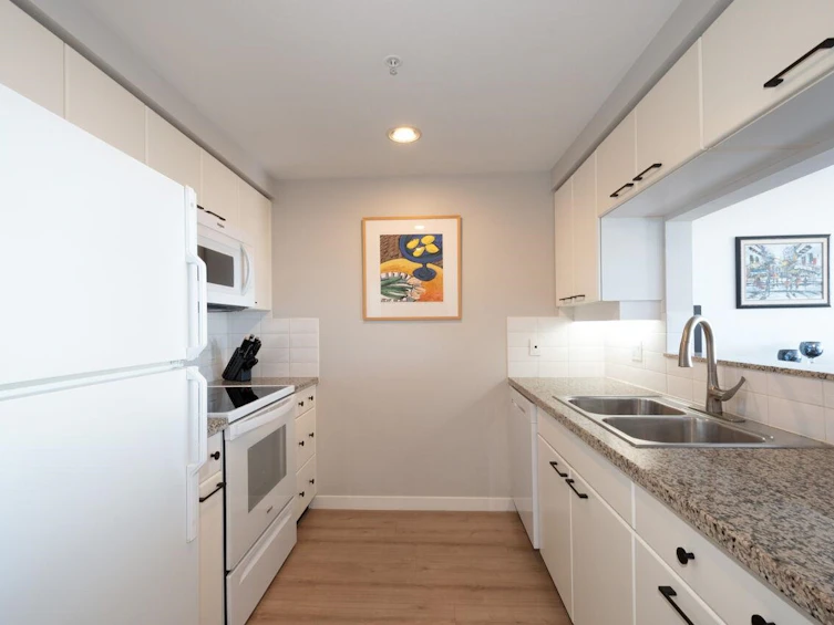 2105-1201 Marinaside Crescent, Vancouver, BC, V6Z 2V2 - 9