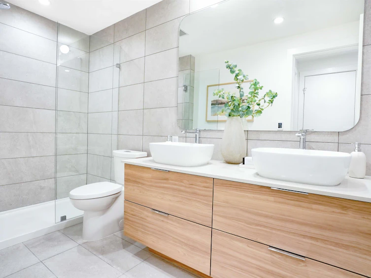 101-2375 Emery Court, North Vancouver, BC - 25