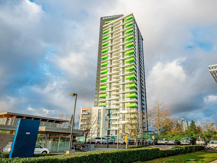 1401-10428 Whalley Boulevard, Surrey, BC, V3T 1W6