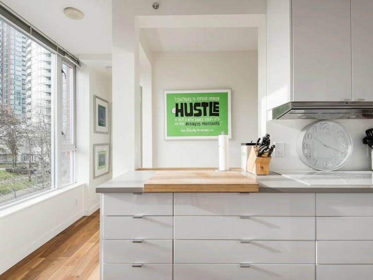 TH21-550 Taylor Street, Vancouver, BC, V6B 1R1 - 8