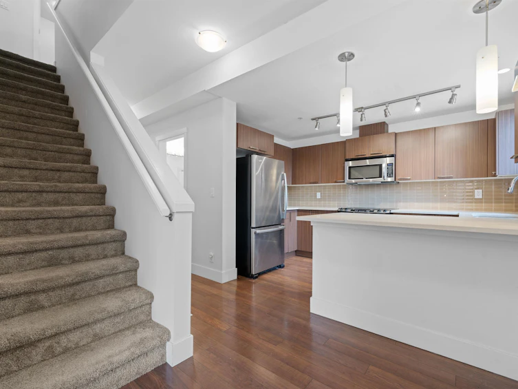 201-2110 Rowland Street, Port Coquitlam, BC, V3C 0C2 - 13