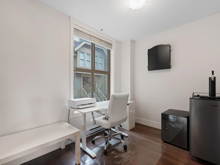 201-2110 Rowland Street, Port Coquitlam, BC, V3C 0C2 - 12