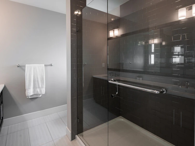 15821 29a Avenue, Surrey, BC, V3Z 0N4 - 16