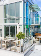 1701 1708 Ontario Street