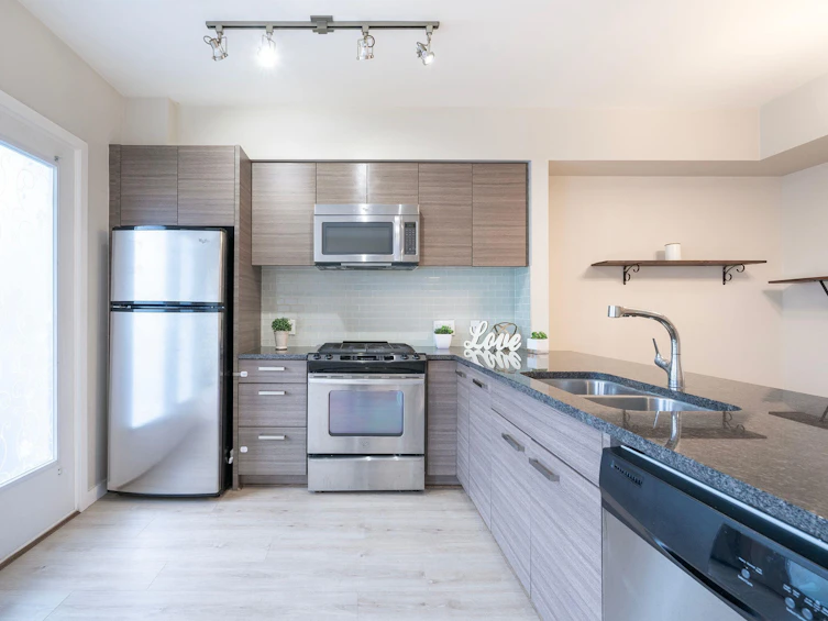 103-13228 Old Yale Road, Surrey, BC, V3T 0K3 - 9