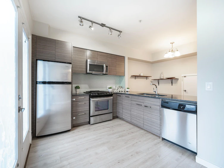 103-13228 Old Yale Road, Surrey, BC, V3T 0K3 - 8