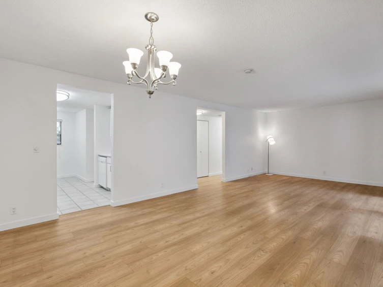 2933 Capilano Road, North Vancouver, BC, V7R 4H4 - 6