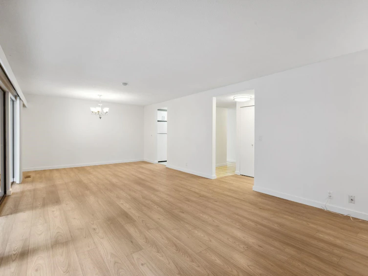 2933 Capilano Road, North Vancouver, BC, V7R 4H4 - 5