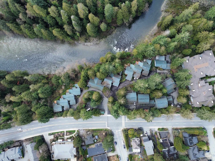 2933 Capilano Road, North Vancouver, BC, V7R 4H4 - 29