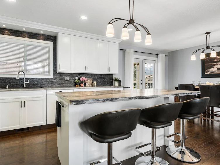 6360 Silverthorne Road, Chilliwack, BC, V2R 2N7 - 2