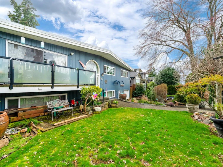 4372 Greta Street, Burnaby, BC, V5J 1N8 - 2