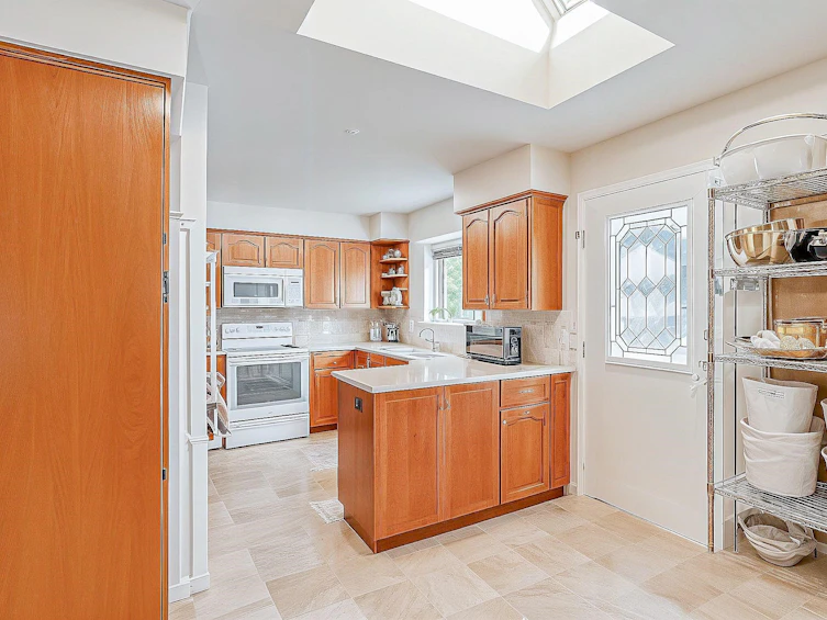 15703 101 Avenue, Surrey, BC, V4N 2S5 - 5