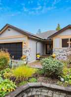 7 11540 Glacier Drive