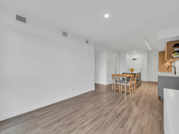 707-13428 105 Avenue, Surrey, BC, V3T 0S6 - 8