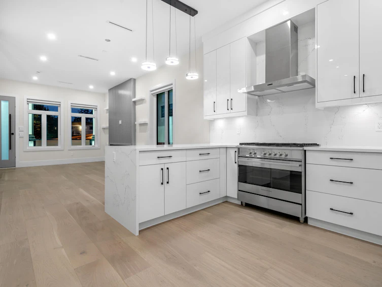 2888 E 54th Avenue, Vancouver, BC, V5S 1Y3 - 13
