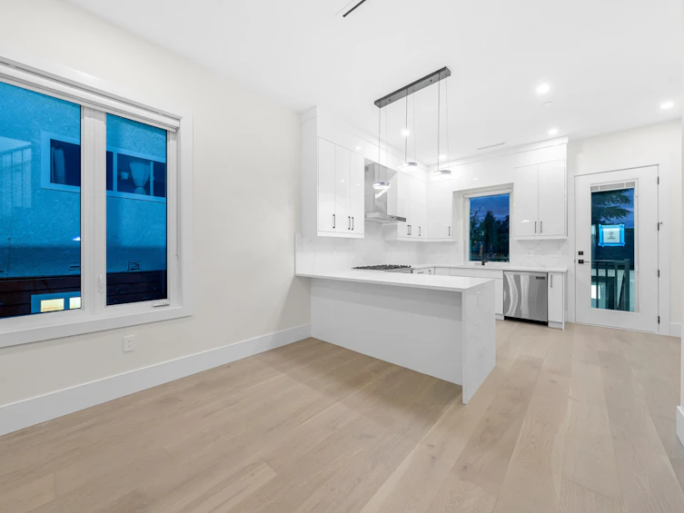 2888 E 54th Avenue, Vancouver, BC, V5S 1Y3 - 9