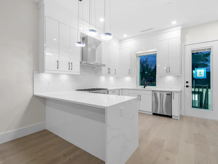 2888 E 54th Avenue, Vancouver, BC, V5S 1Y3 - 10