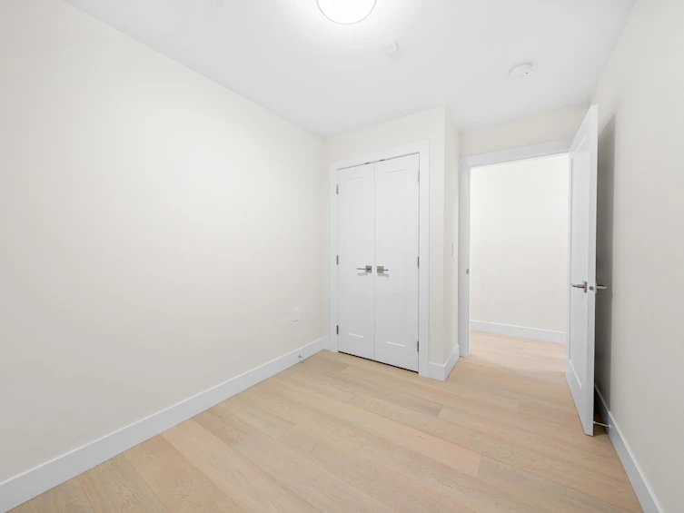 2888 E 54th Avenue, Vancouver, BC, V5S 1Y3 - 29