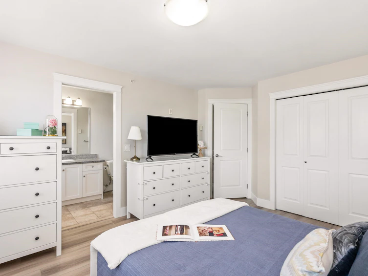 211-7908 Graham Avenue, Burnaby, BC, V3N 1V9 - 18