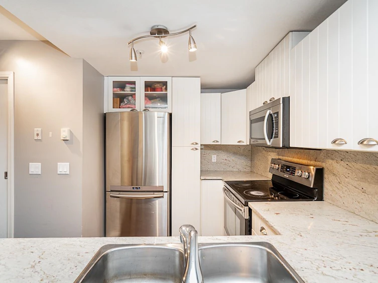 6772 Beresford Street, Burnaby, BC, V5E 4M5 - 15