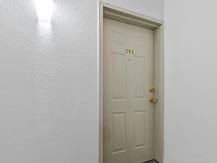 205-45702 Watson Road, Chilliwack, BC, V2R 3E6 - 18
