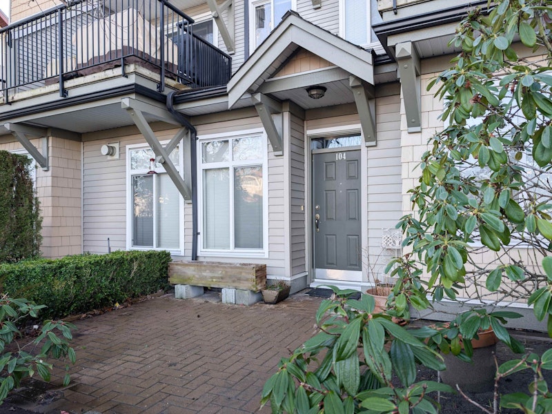 104 - 4238 Albert Street, Burnaby BC V5C 6T1
