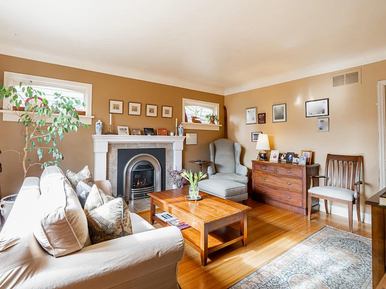 4463 W 14th Avenue, Vancouver, BC, V6R 2Y2 - 2