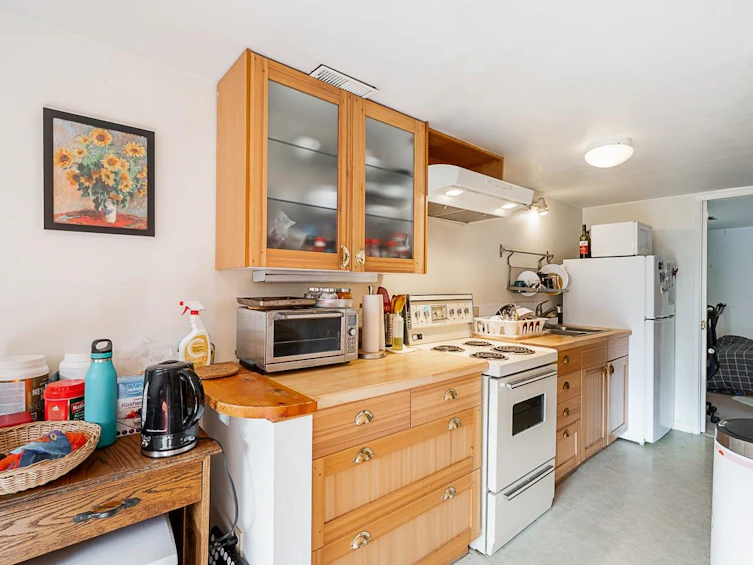 4463 W 14th Avenue, Vancouver, BC, V6R 2Y2 - 13