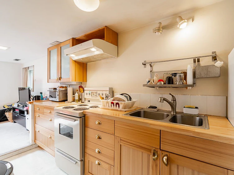 4463 W 14th Avenue, Vancouver, BC, V6R 2Y2 - 12