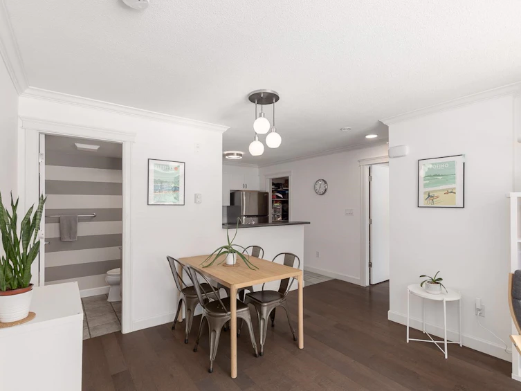 3171 W 4th Avenue, Vancouver, BC, V6K 1R6 - 5