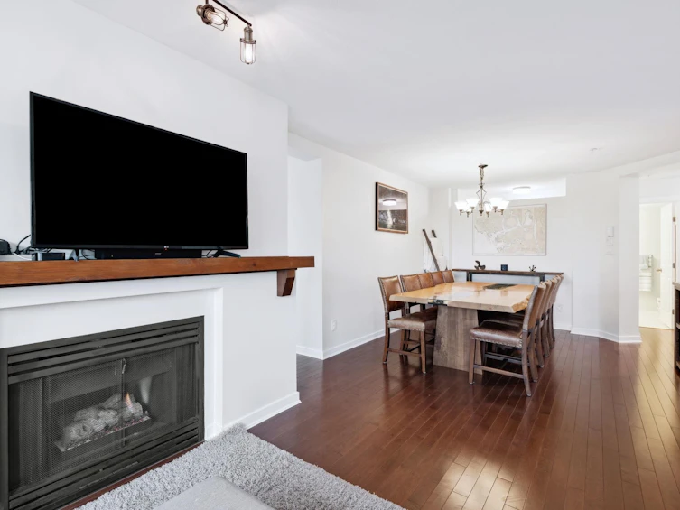 203-1438 Parkway Boulevard, Coquitlam, BC, V3E 3M1 - 4
