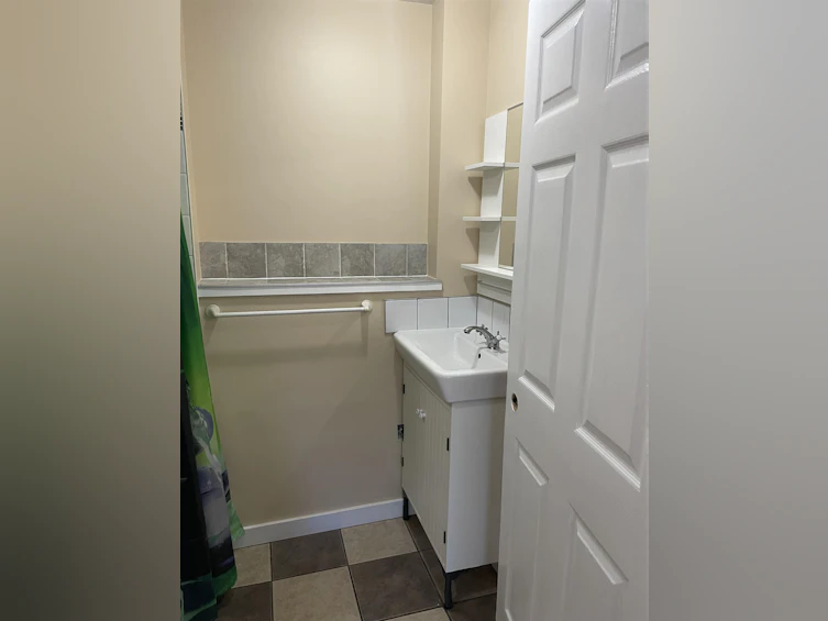 5758 Trail Avenue, Sechelt, BC, V7Z 0L8 - 29