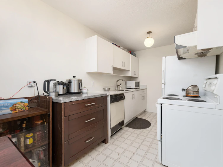 112-2222 Cambridge Street, Vancouver, BC, V5L 1E6 - 7