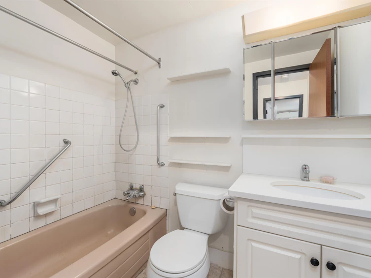 112-2222 Cambridge Street, Vancouver, BC, V5L 1E6 - 9