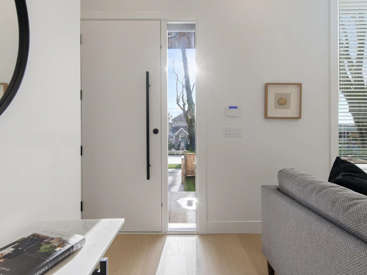 2209 E 7th Avenue, Vancouver, BC, V5N 1S8 - 2
