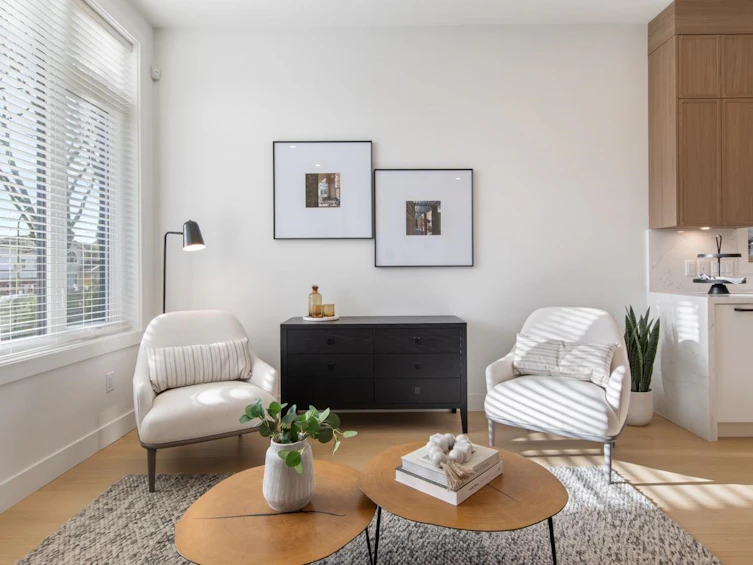 2209 E 7th Avenue, Vancouver, BC, V5N 1S8 - 4