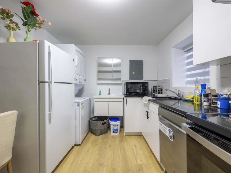 6716 Ross Street, Vancouver, BC, V5X 4B3 - 22