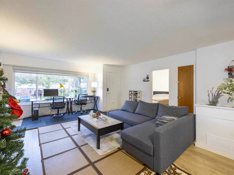 6716 Ross Street, Vancouver, BC, V5X 4B3 - 5