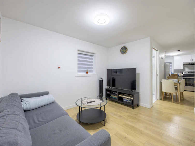 6716 Ross Street, Vancouver, BC, V5X 4B3 - 24