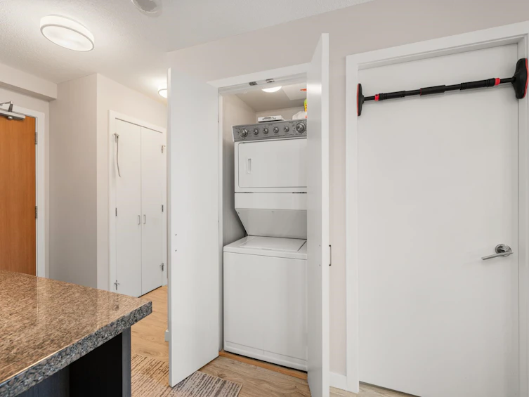 2102-2200 Douglas Road, Burnaby, BC, V5C 0G8 - 17