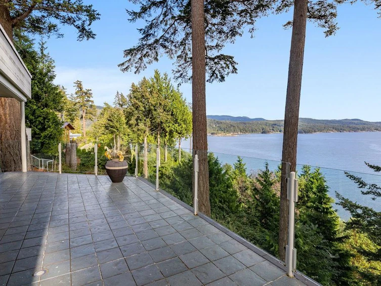 12416 Whitestone Road, Pender Harbour Egmont, BC, V0N 2H1 - 2