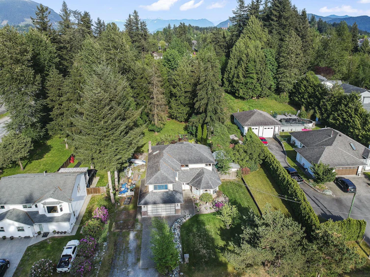 8578 Bannister Drive, Mission, BC, V2V 6Y3 - 2